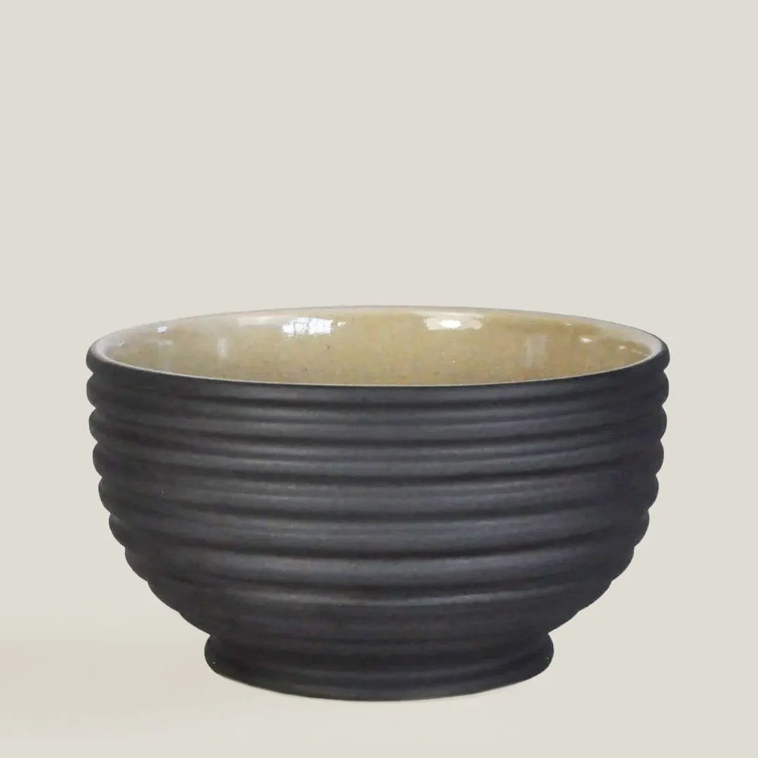 Black Ridged Pudding Bowl