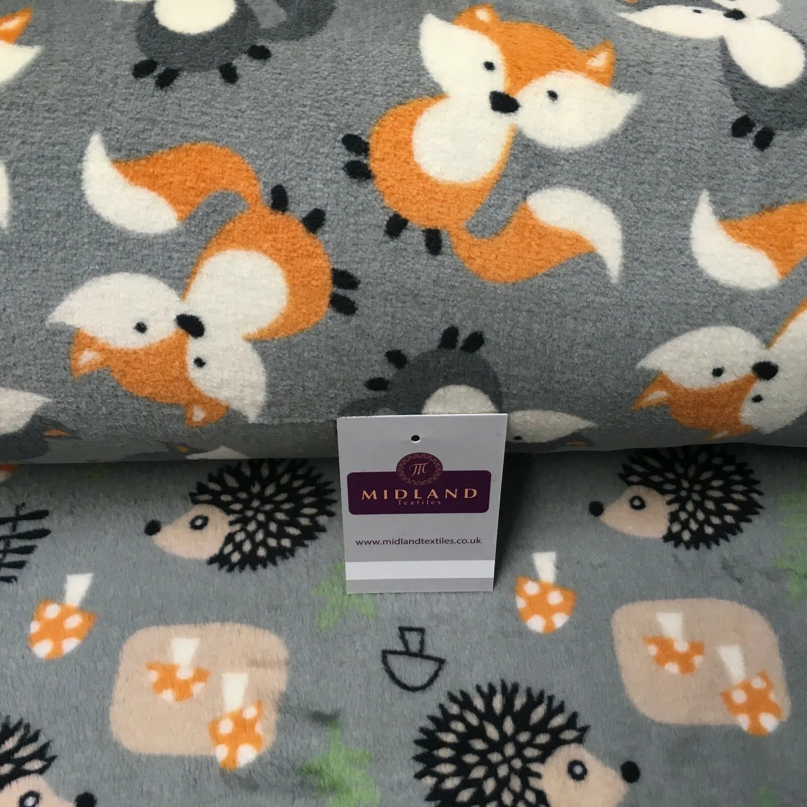 Foxes & hedgehog reversible medium weight Cuddle Fleece 100% Polyester 58" M701