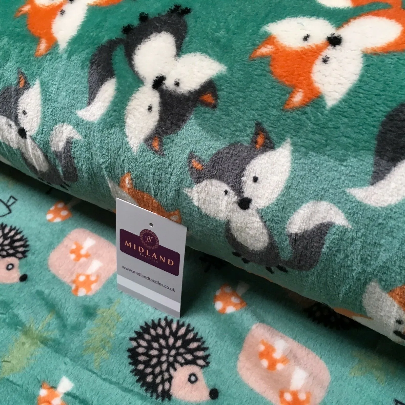 Foxes & hedgehog reversible medium weight Cuddle Fleece 100% Polyester 58" M701